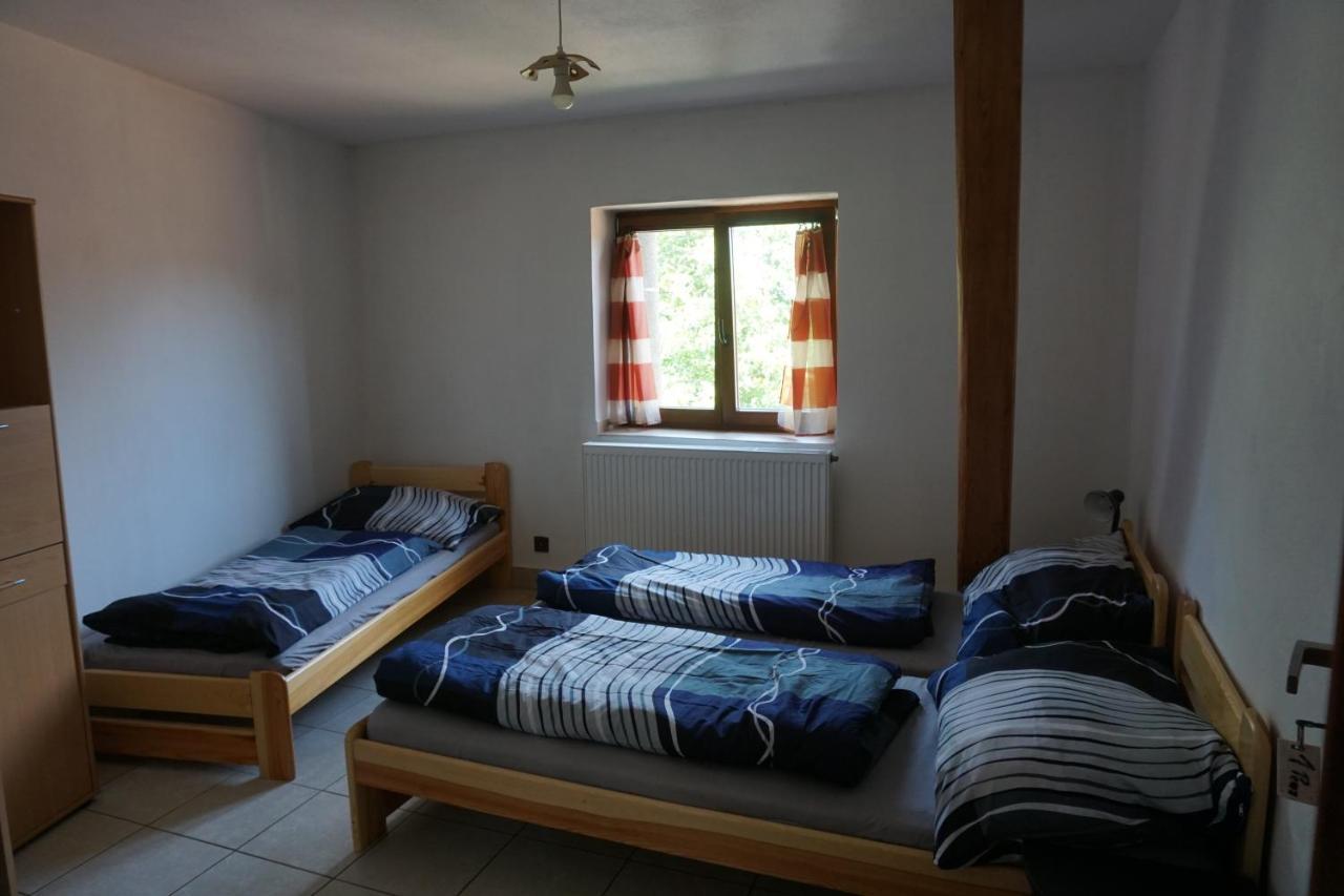 Mlyn-Osvracin Apartment Luaran gambar