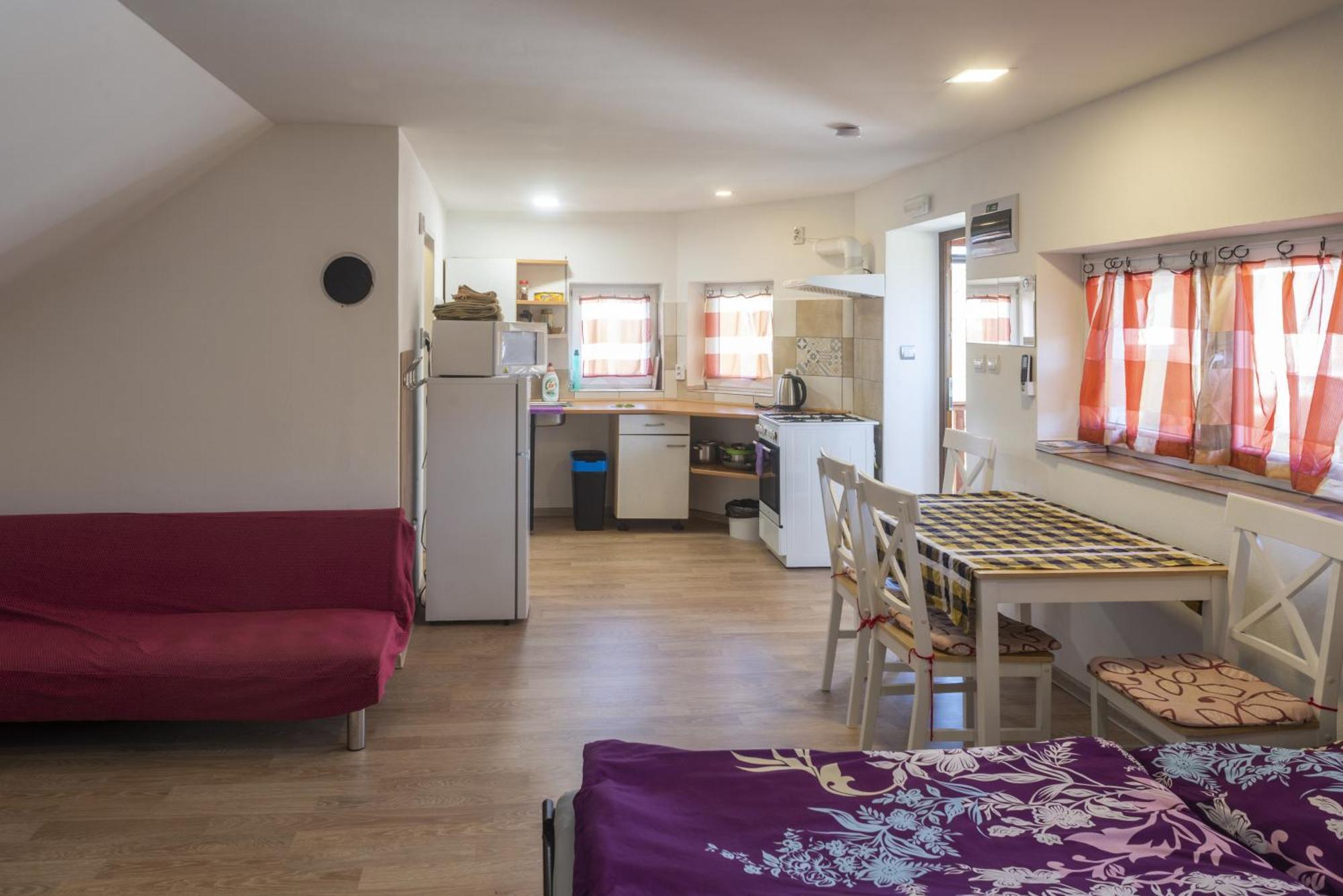 Mlyn-Osvracin Apartment Luaran gambar